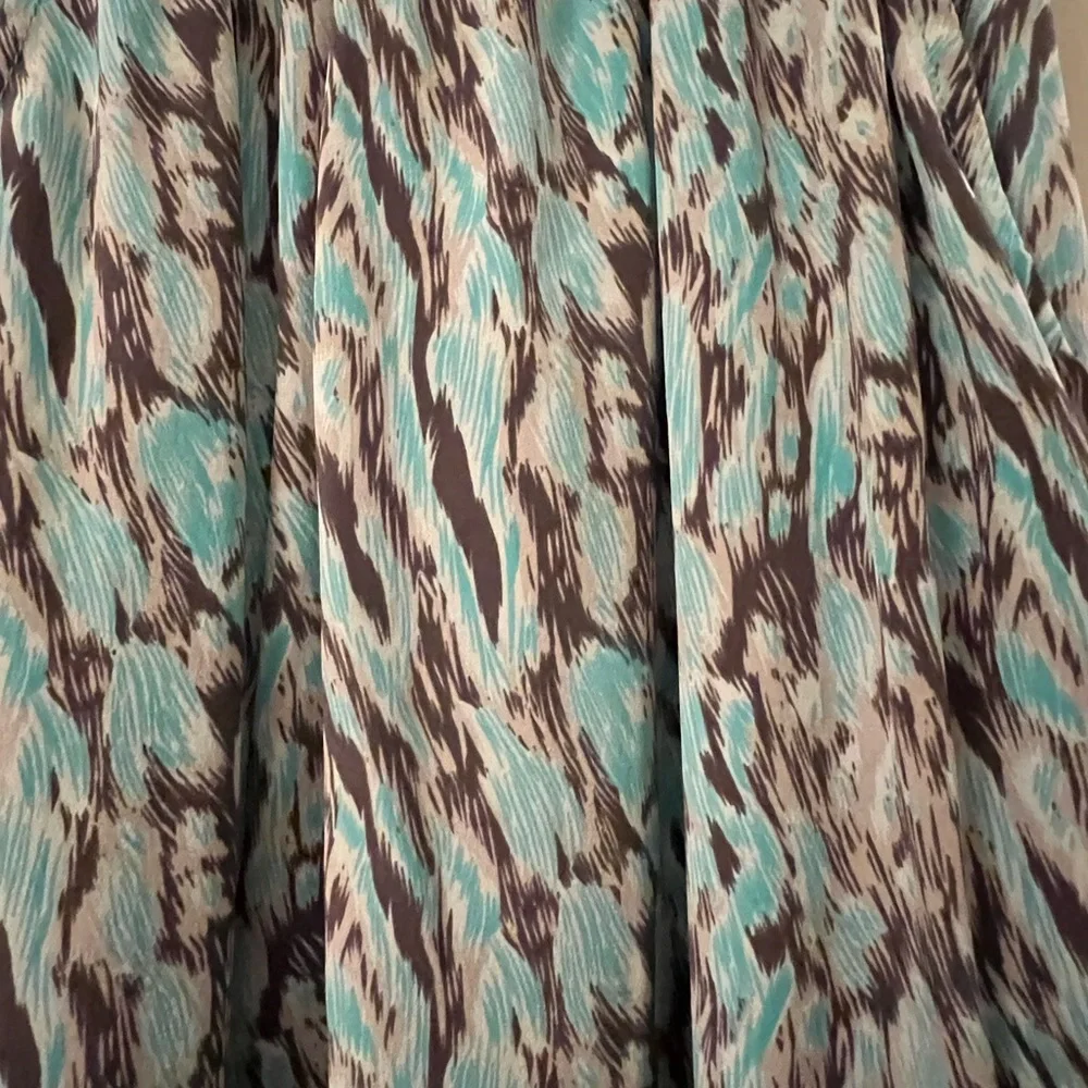 Scoop Patterned Blouse - Picture 4 of 4